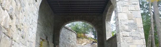 Arch Stone 18